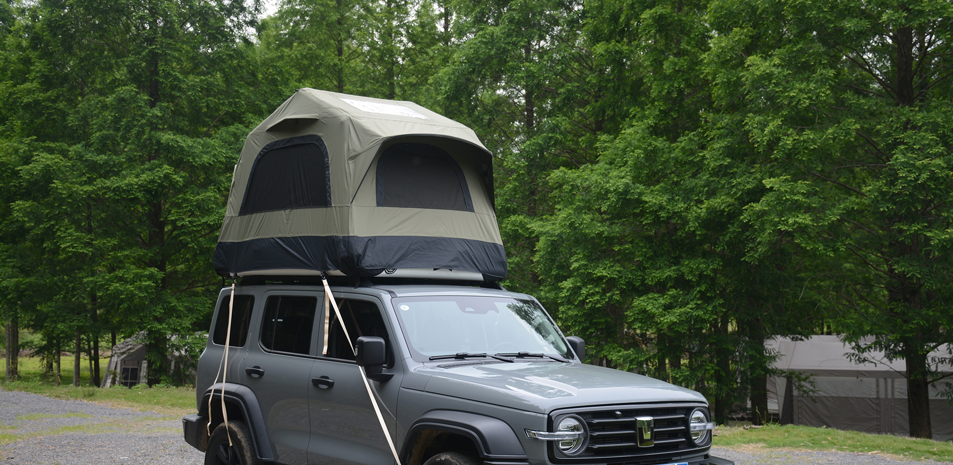 AMPHIBIOUS INFLATABLE ROOF TENT